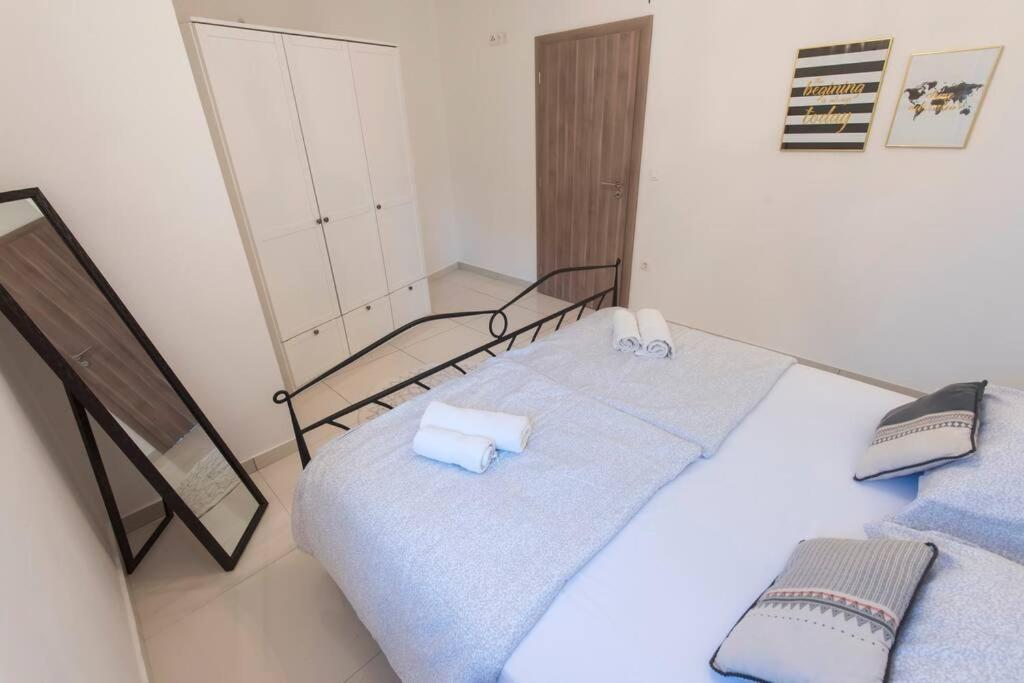 Apartman M&S 1 Kali, Otok Ugljan Apartment Exterior photo
